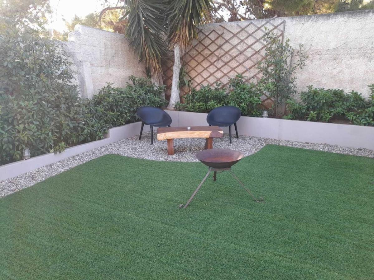 Suite With Garden Agia Marina  Екстер'єр фото