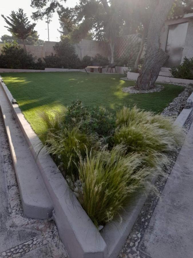 Suite With Garden Agia Marina  Екстер'єр фото